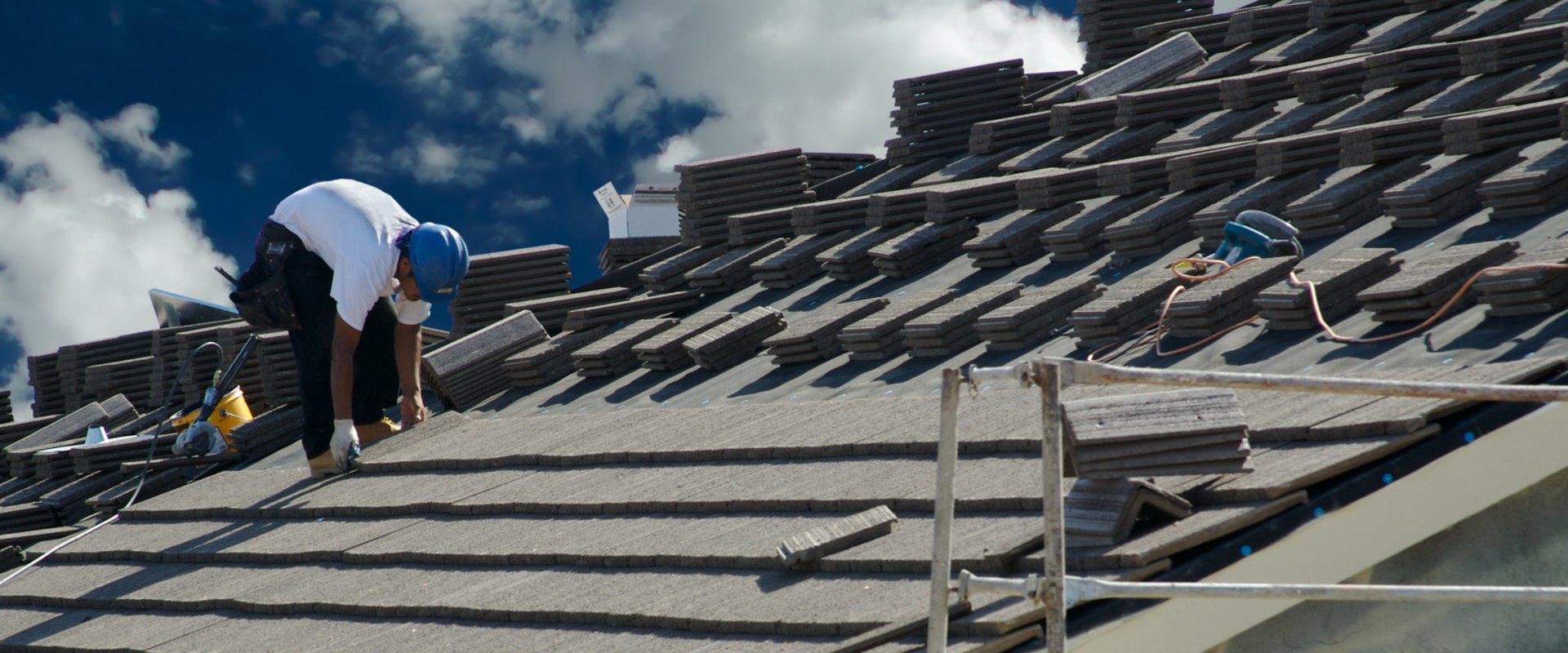 How An HVAC Is A Factor To Consider When Replacing A Flat Roof In Baltimore
