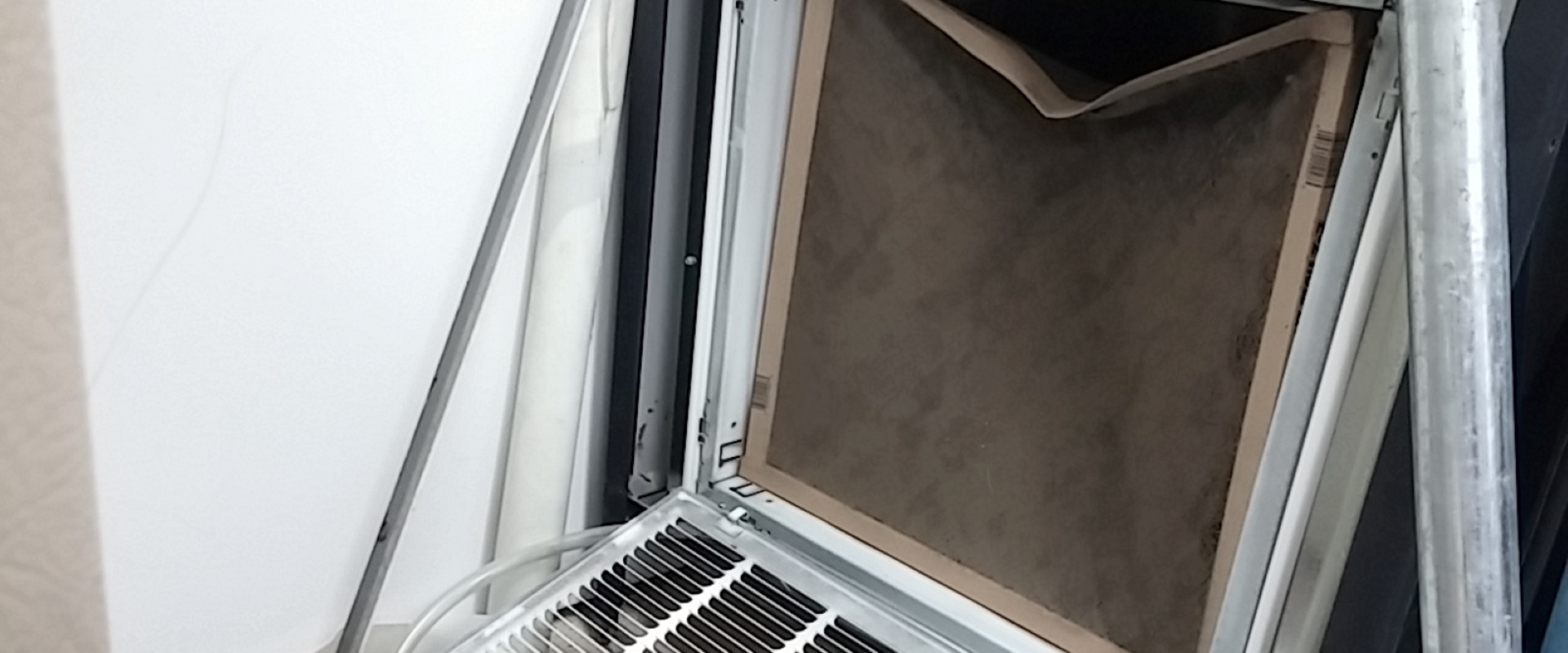 How Dirty Air Filters Can Affect Your HVAC System's Efficiency